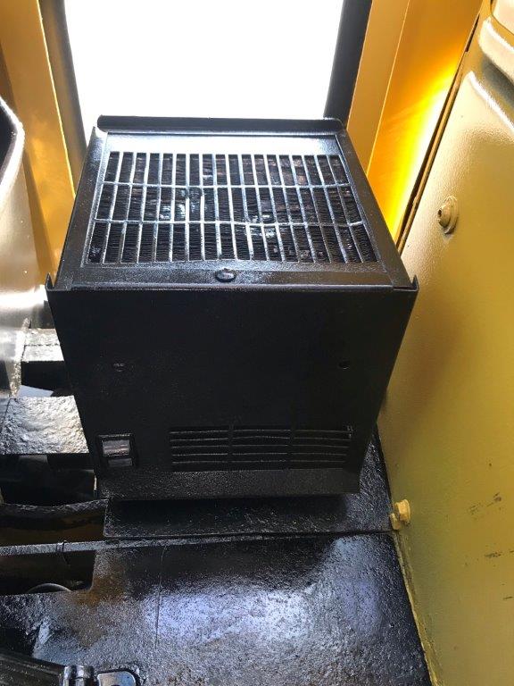 Full CAB and heater 2000 yellow yale forklift for sale